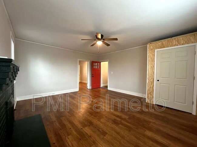 Building Photo - 502 1/2 State Street