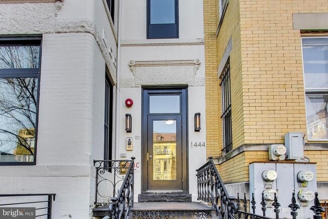 Building Photo - 1444 Harvard St NW