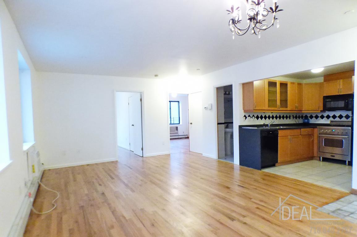 Primary Photo - 209 Smith St