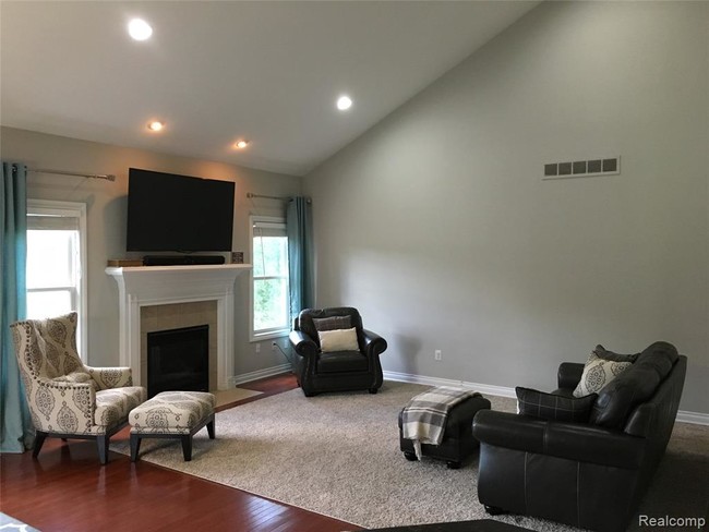 Foto del edificio - 10344 Edgewood Ct