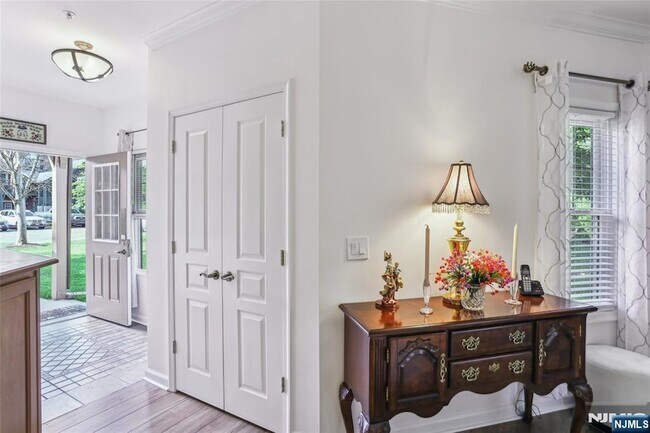 Foto del edificio - 11 Maple Crescent Unit 3