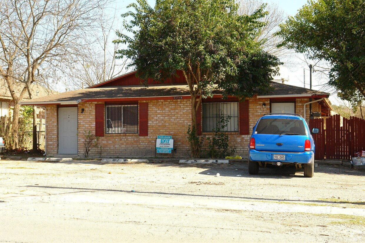 Foto del edificio - 11118 Belair Dr