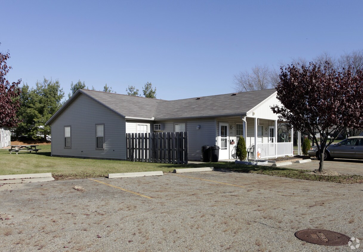 Foto principal - 680-730 Beverly Ave