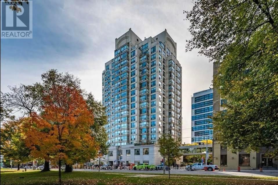 Primary Photo - 298-298 Jarvis St