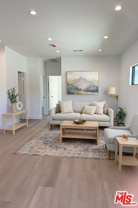 Building Photo - 23836 Victory Blvd