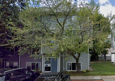 Primary Photo - 152 North Beacon St