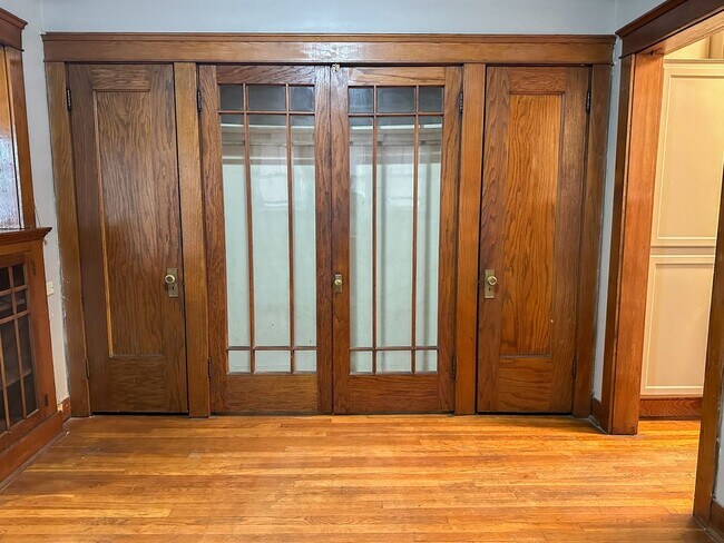 Foto del edificio - 1 Bedroom Near Downtown