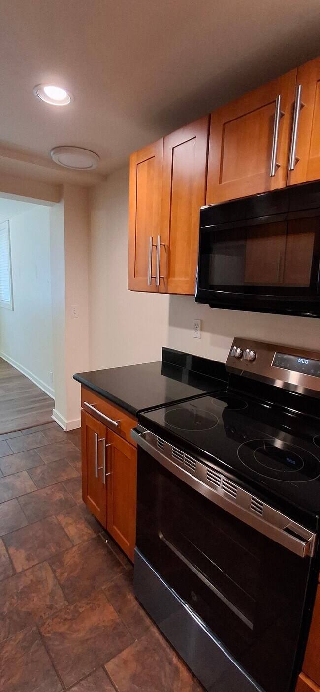 Foto del edificio - 9013 16th Ave SW