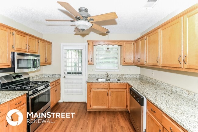 Building Photo - 9763 Riggan Dr