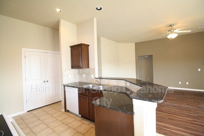 Foto del edificio - 3633 NW 176th St