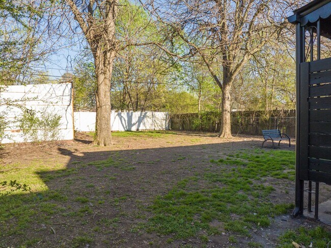 Foto del edificio - Freshly Updated 3 Bedroom Home