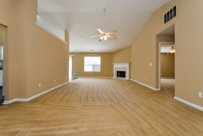 Building Photo - 2330 Glen Chase Ln