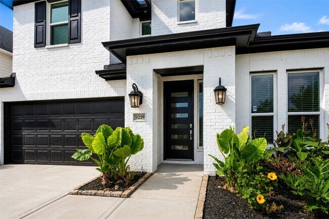Foto del edificio - 9219 Edgeberry Dr