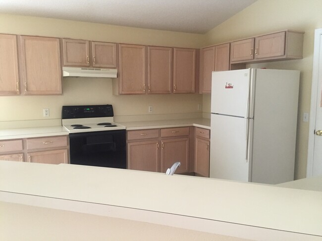 Foto del edificio - Quaint 3/2 Home Near Waterford Lakes