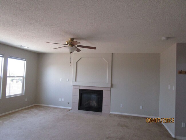 Foto del edificio - NW Ventana Ranch 3Bedrooms, 2 1/2 Bath, 15...