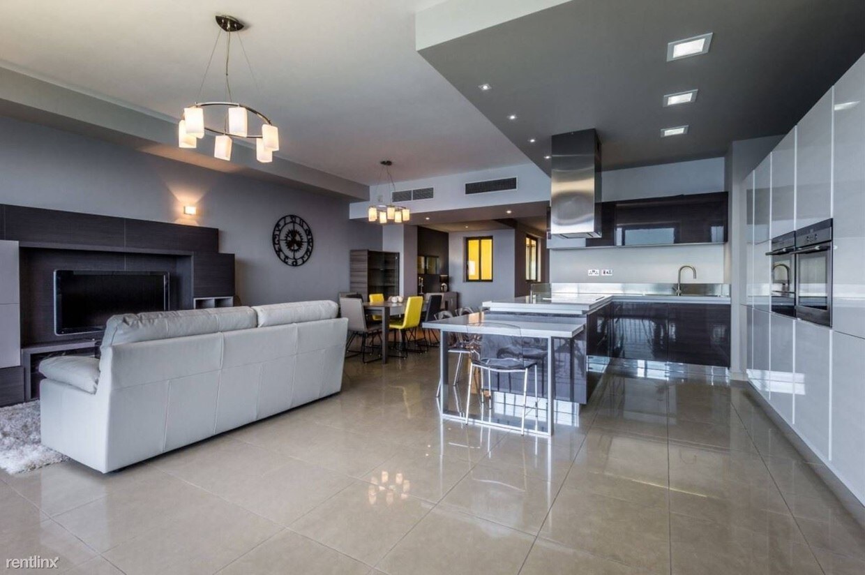 Foto principal - 2 br, 2 bath Condo - 750 Arcadia Ave Unit 11