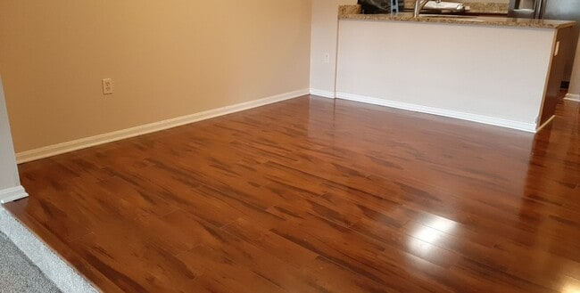 Building Photo - Spacious 3 Bedroom Condo- Olney, MD