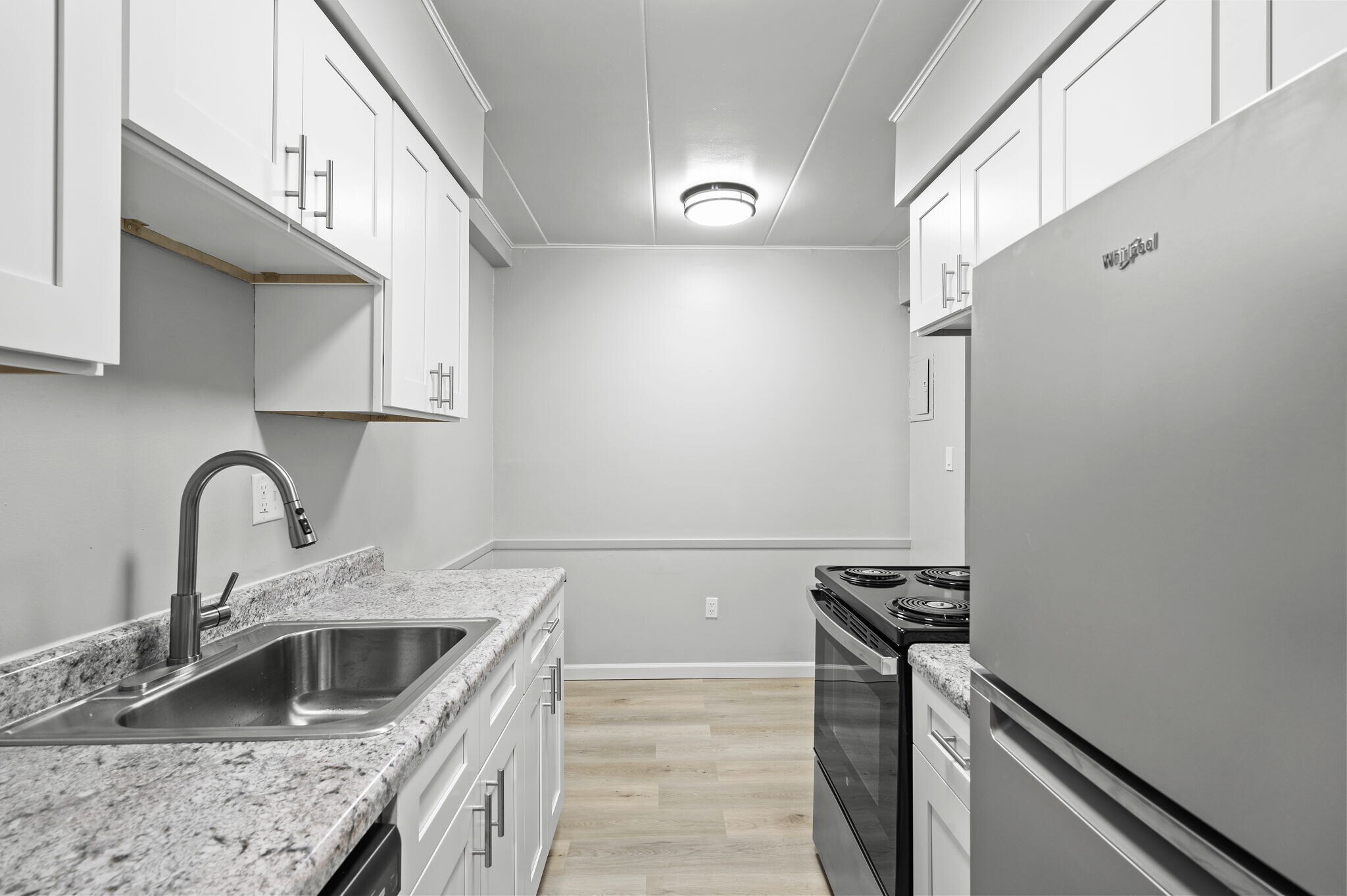 Surfside Towers – photo 2