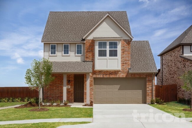 Building Photo - 301 Lincoln Cir