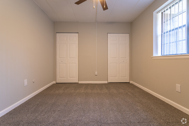 Bedroom - Cedars at Medford