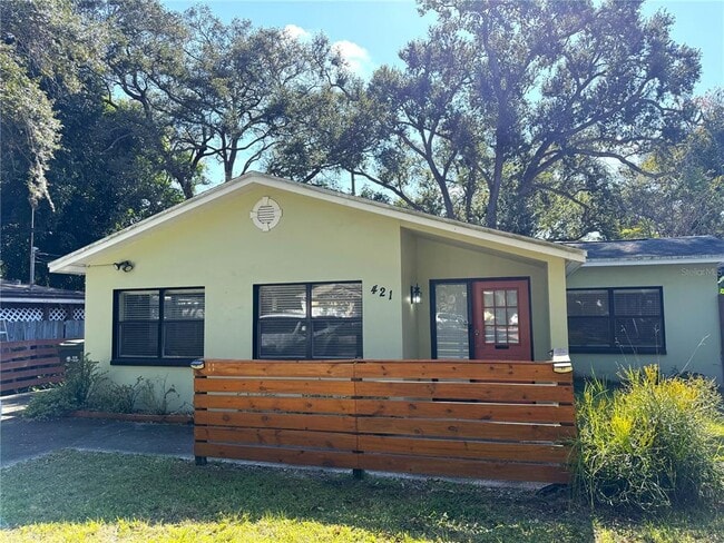 Foto del edificio - 421 5th Ave NE