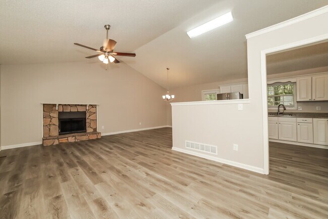 Building Photo - 6245 Pembroke Way