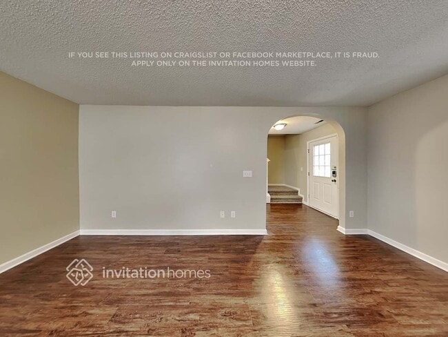 Building Photo - 526 Crossview Ln