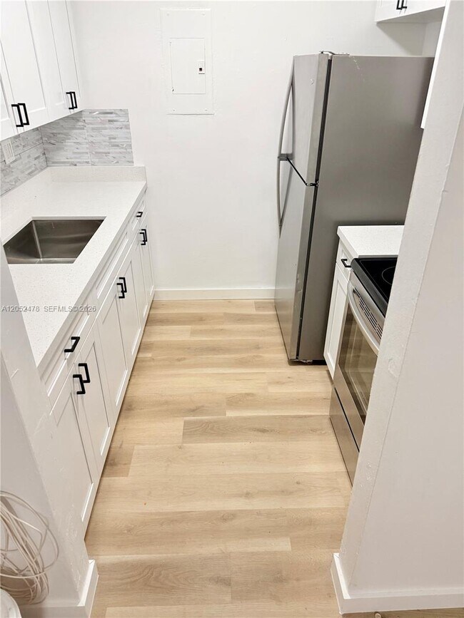 Foto del edificio - 7429 SW 152nd Ave