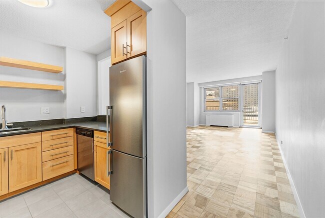 Building Photo - 151 Tremont St