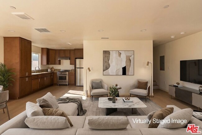 Foto del edificio - 1118 W 110th St