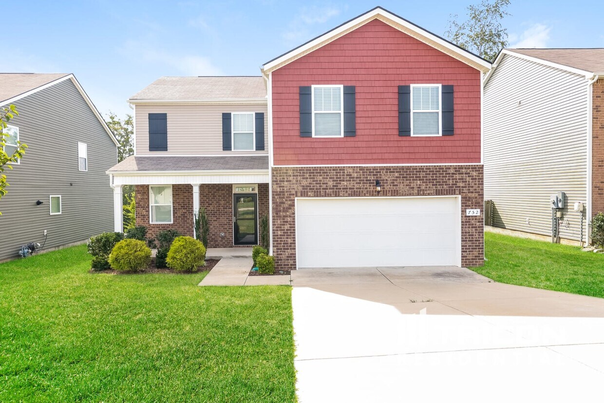 Foto principal - 752 Prominence Road Columbia TN
