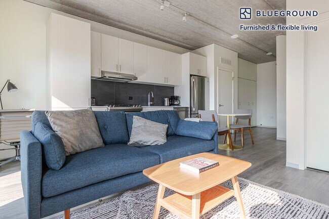 Foto del edificio - 343 W Schiller St