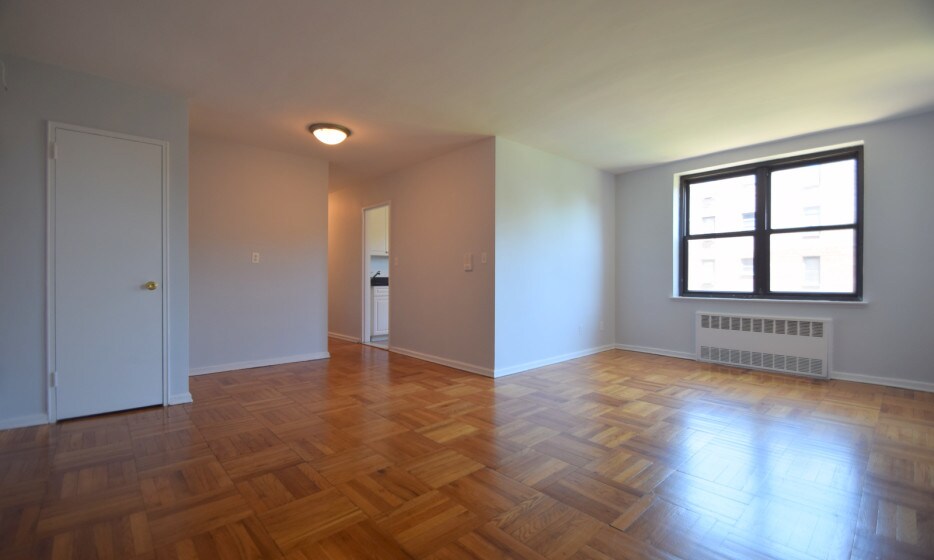 Primary Photo - 207 Drake Ave