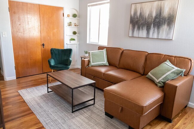 Foto del edificio - 1712 House Ave