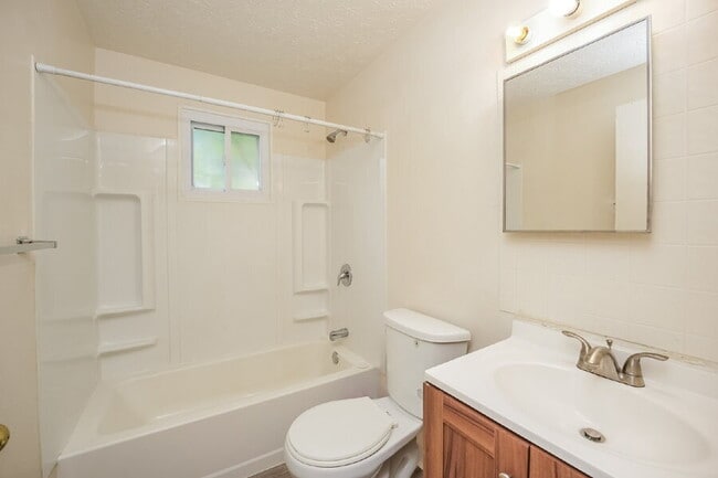 Building Photo - 1319 Fillmore Cir