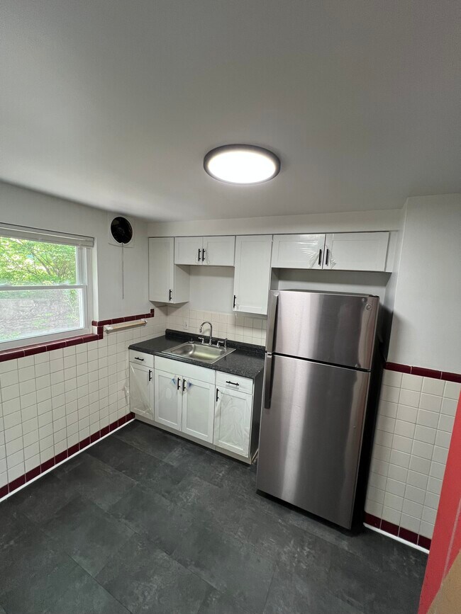 Foto del edificio - 538 E Mitchell Ave