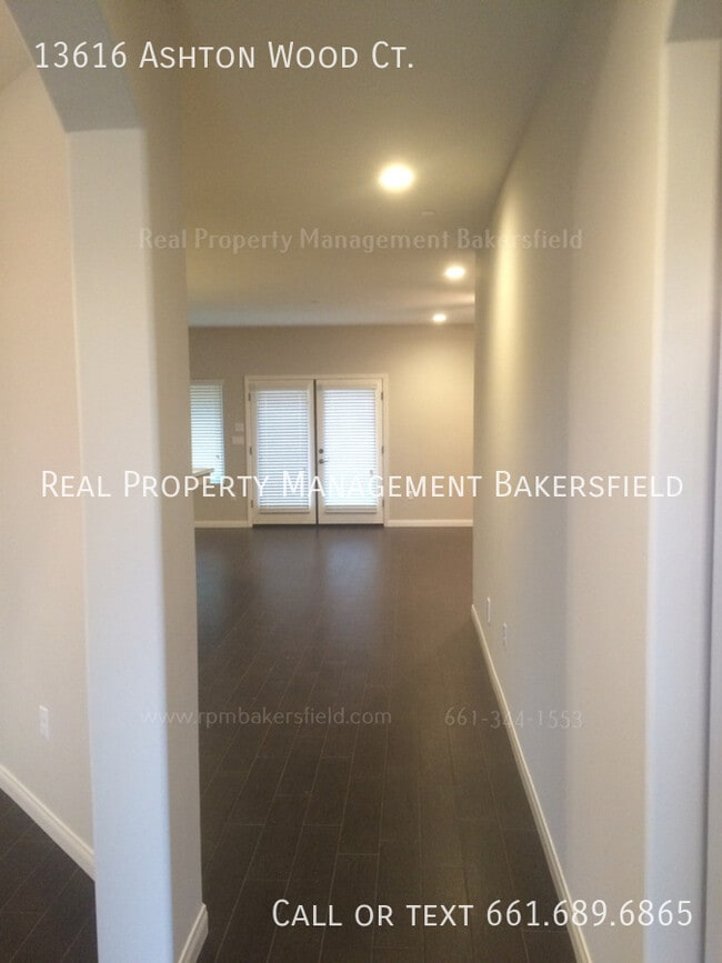 Foto del edificio - 13616 Ashton Wood Ct