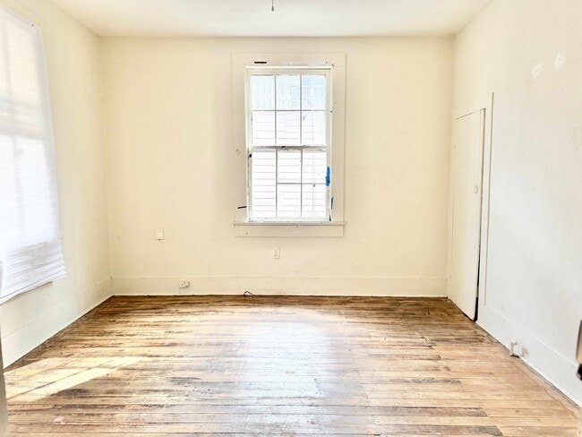 Foto del edificio - 220 Evergreen Dr