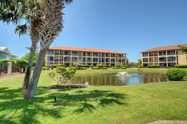 Foto del edificio - 129 Spencer-Farlow Dr