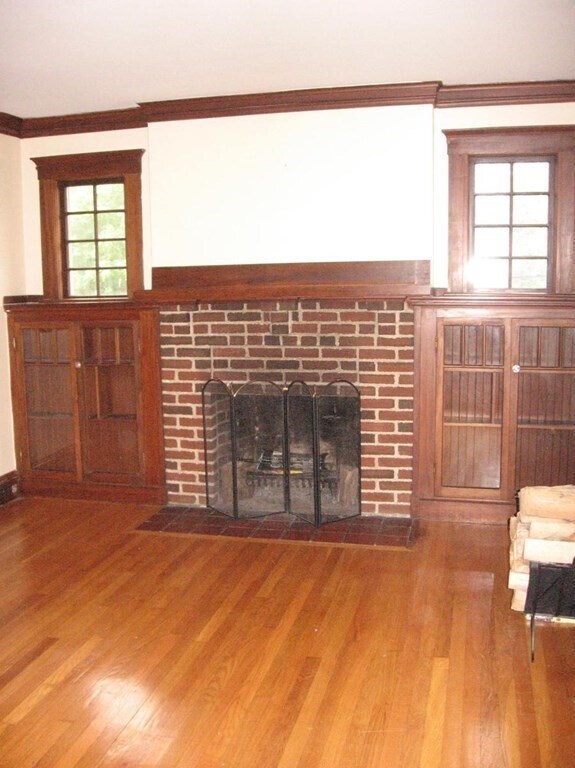 Building Photo - 281 Park Ave