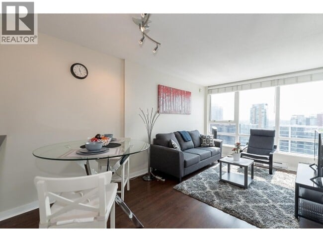 Photo du bâtiment - 928 Beatty St