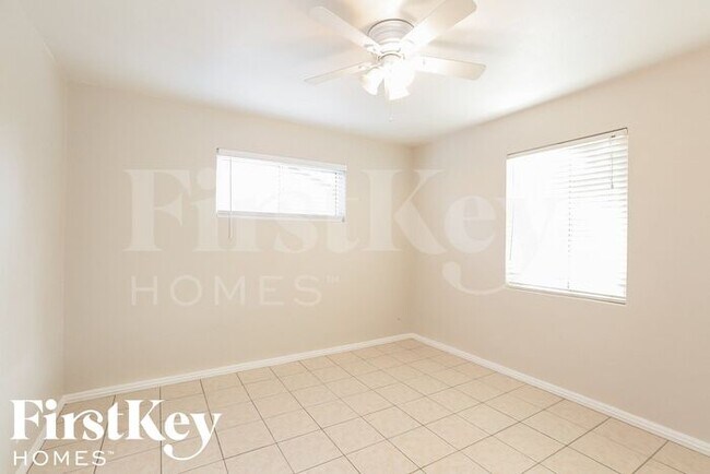 Foto del edificio - 3418 N 23rd Ave