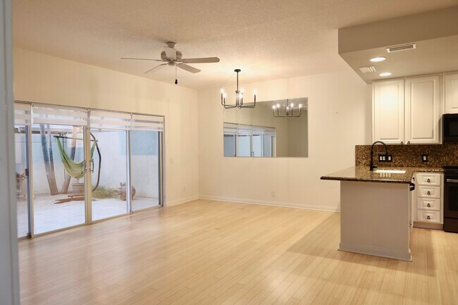 Foto del edificio - 80 Live Oak Cir