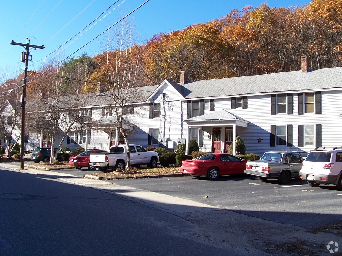 146164 Green St, Clinton, MA 01510 Apartments in Clinton, MA