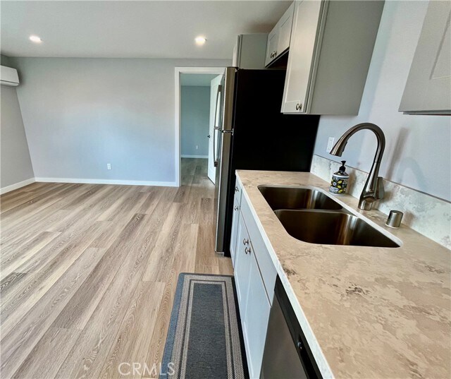 Building Photo - 1401 Crestridge Dr
