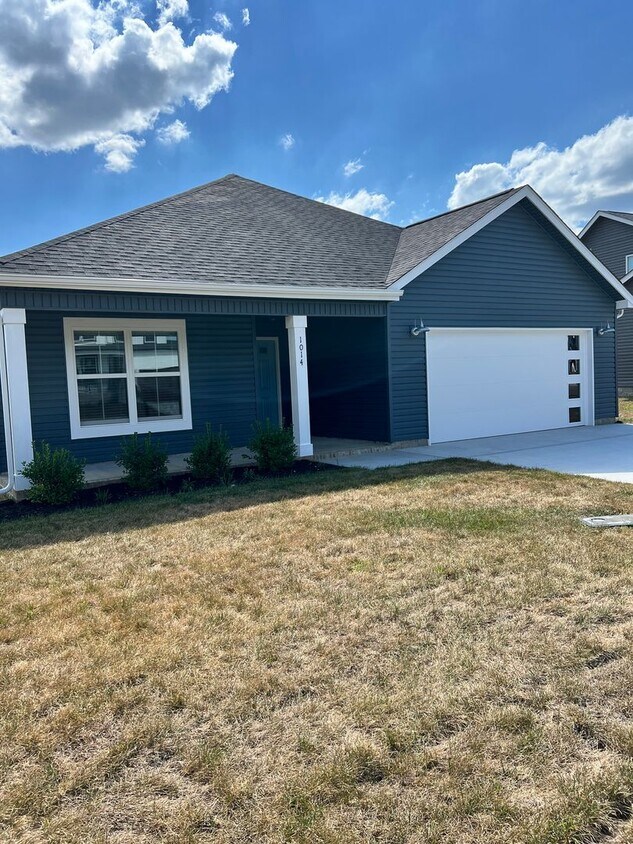 Primary Photo - Brand New Three Bedroom in Cherry Acres