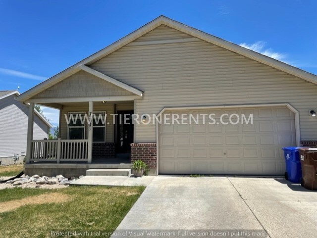 Primary Photo - 7202 North Ute Drive, Eagle Mountain, UT 8...