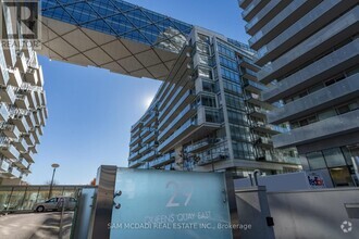 Building Photo - 29-PH1429 Queens Quay E