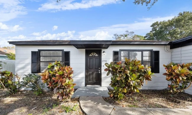Photo - 1791 Sylvan Drive House