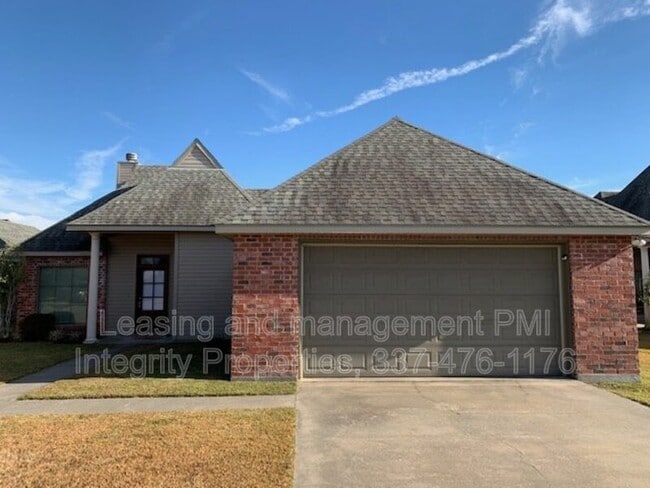 Building Photo - 209 Bentgrass Dr